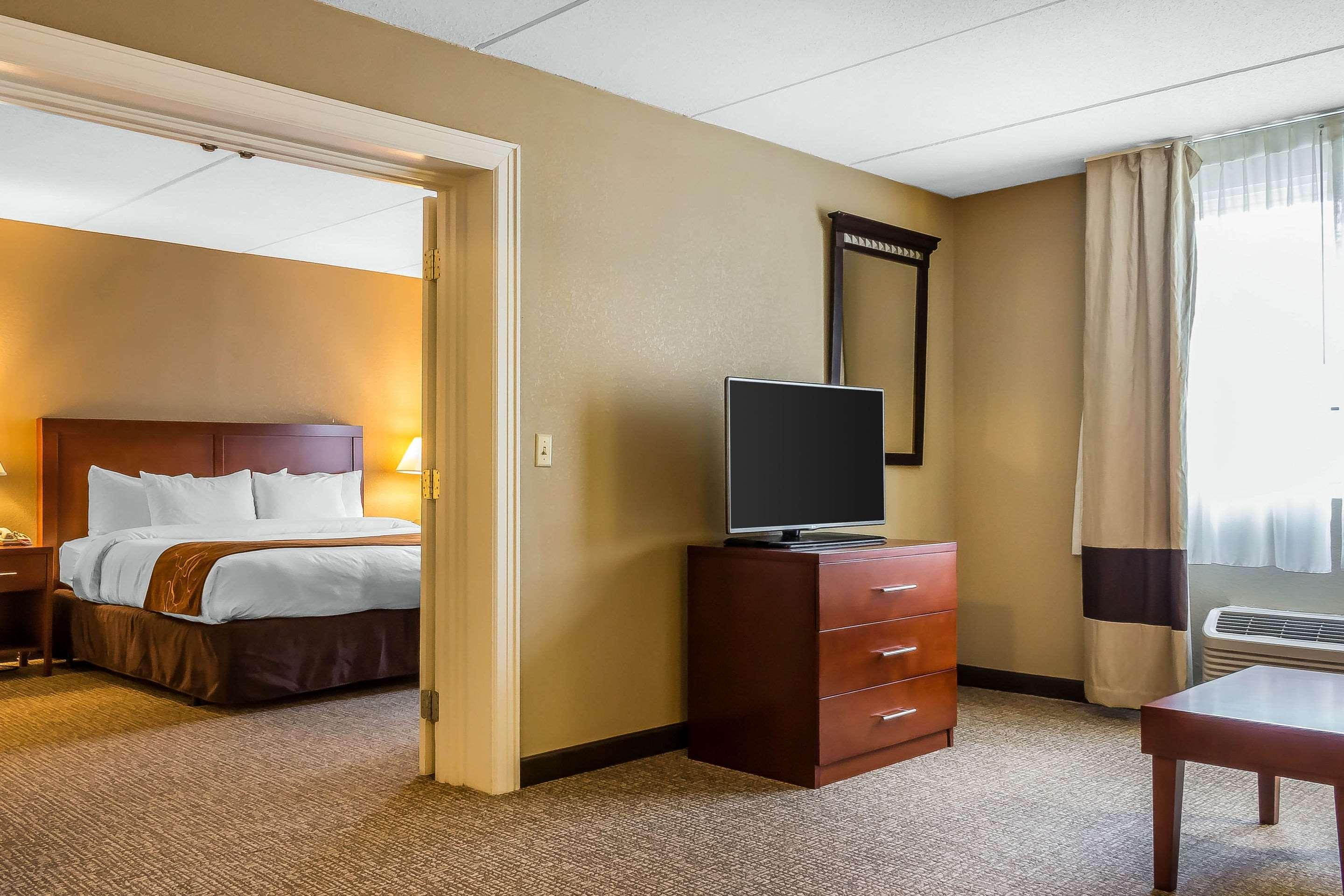 Comfort Suites Near Casinos Norwich Ngoại thất bức ảnh