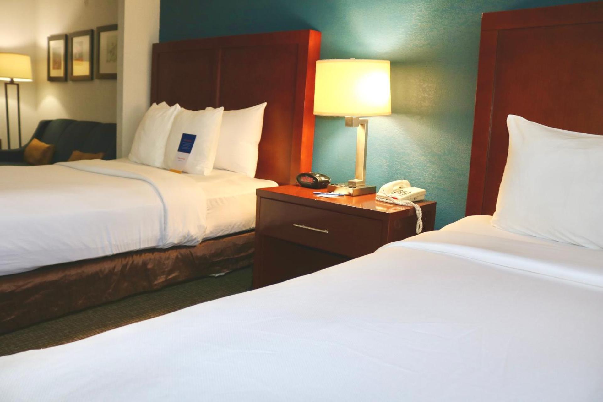 Comfort Suites Near Casinos Norwich Ngoại thất bức ảnh