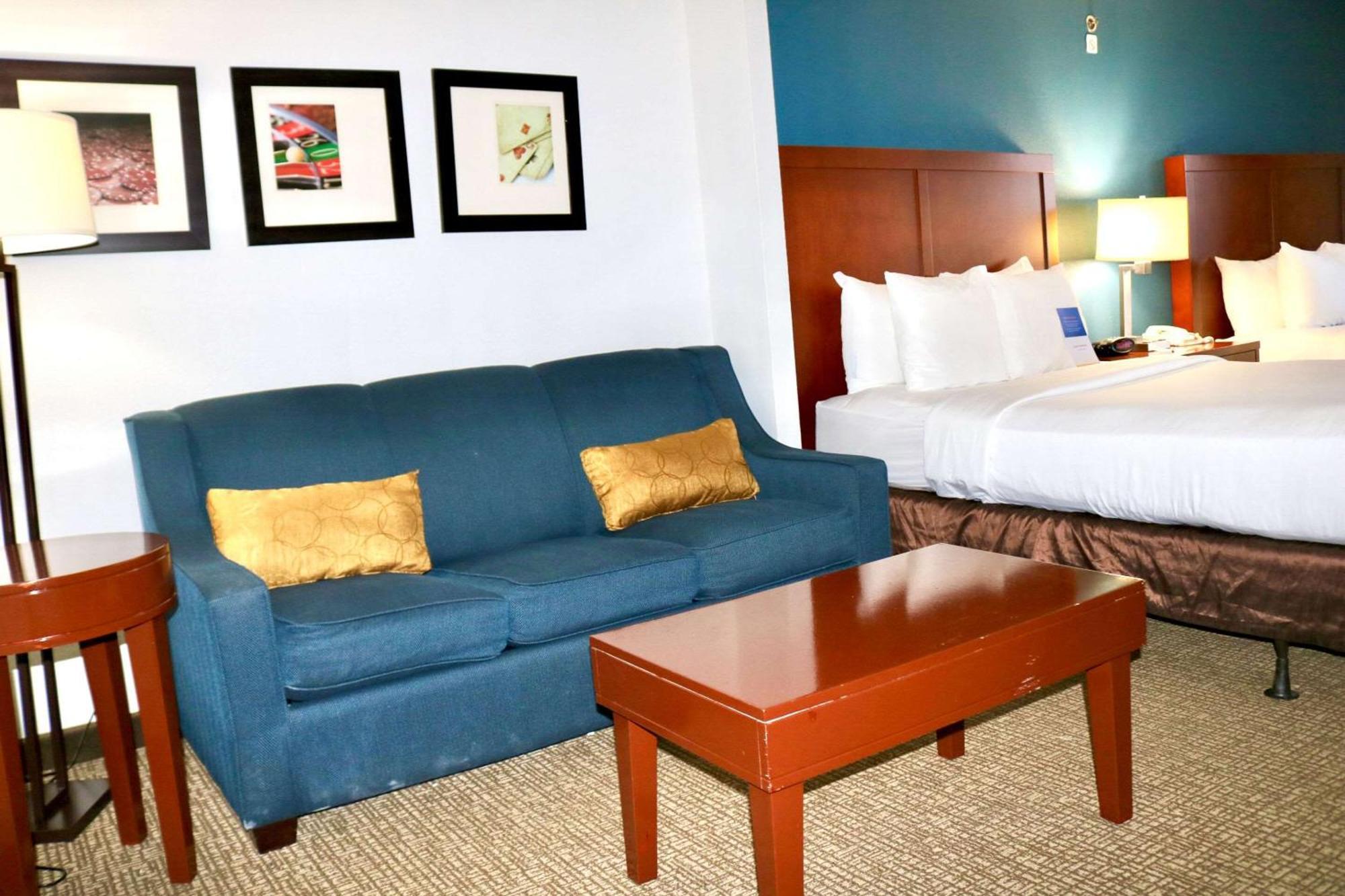 Comfort Suites Near Casinos Norwich Ngoại thất bức ảnh