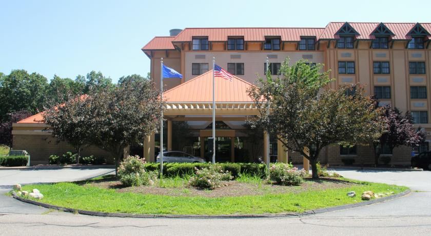 Comfort Suites Near Casinos Norwich Ngoại thất bức ảnh